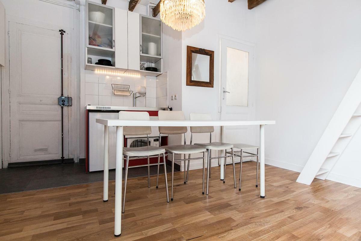Charming 30m² Border Of Montmartre Appartamento Parigi
